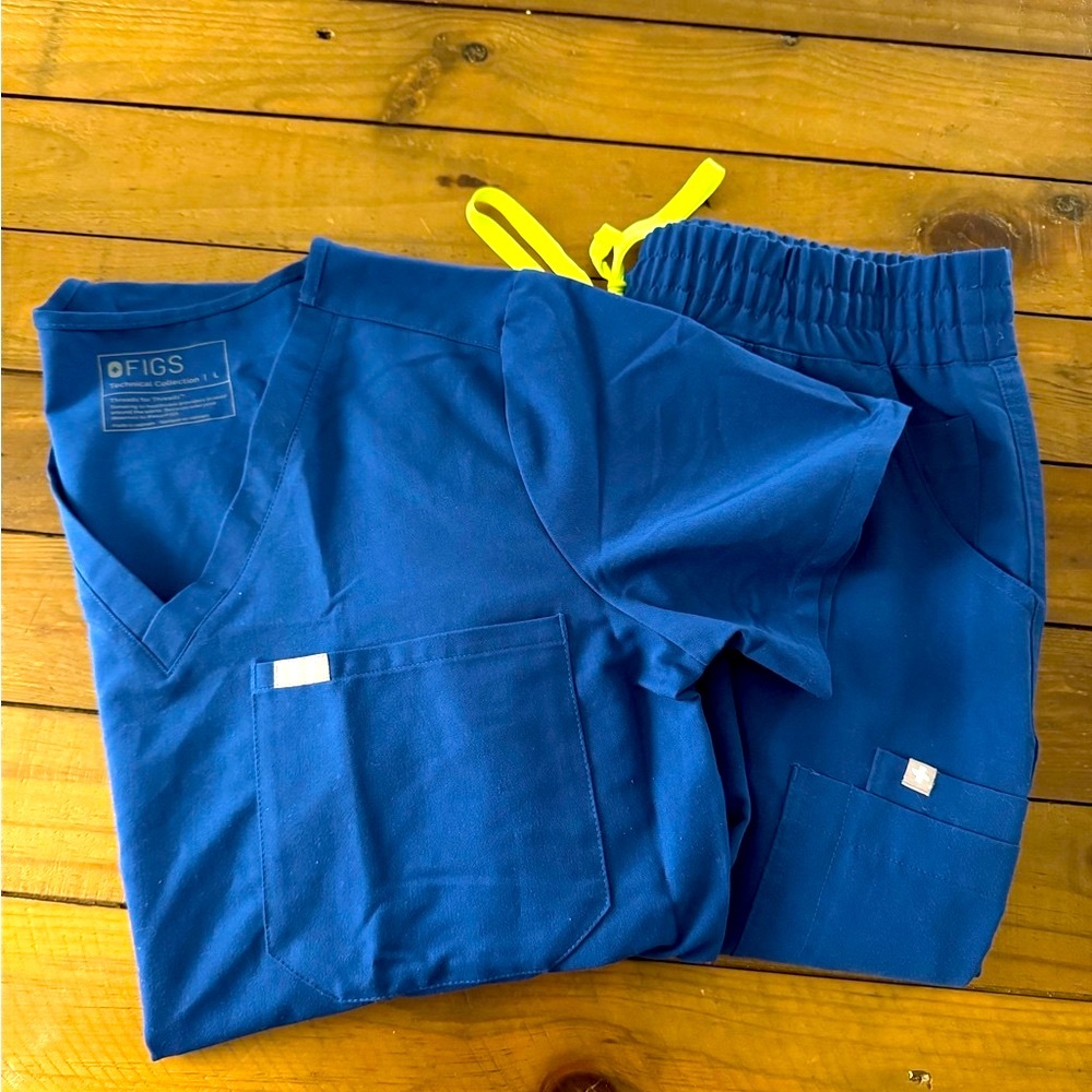 Figs Electric Blue scrub Set